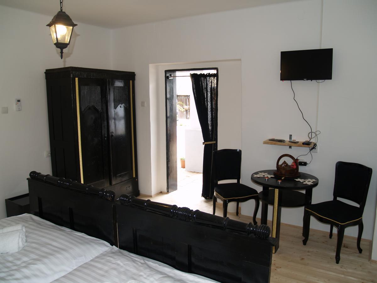 Pannonia Terranova Hotel Vardarac Bagian luar foto