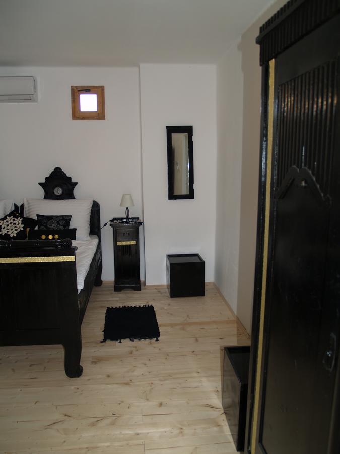 Pannonia Terranova Hotel Vardarac Bagian luar foto